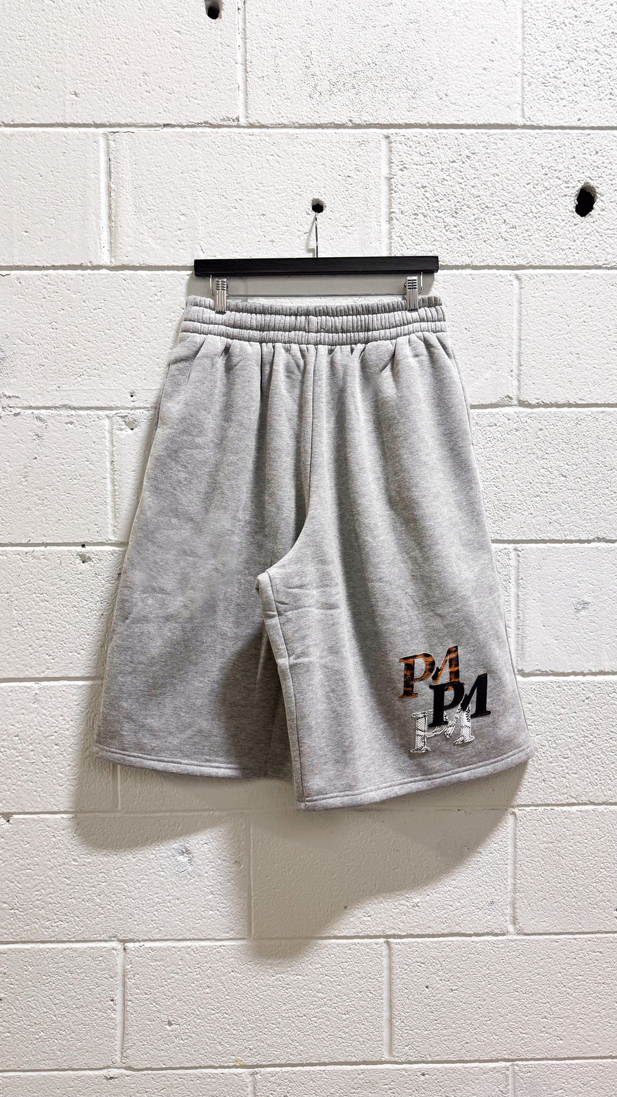 Madagascar 3/4 Shorts (Grey)